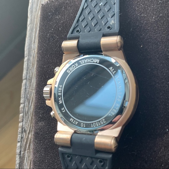 Michael Kors Dylan Rose Gold Watch - Picture 5 of 7